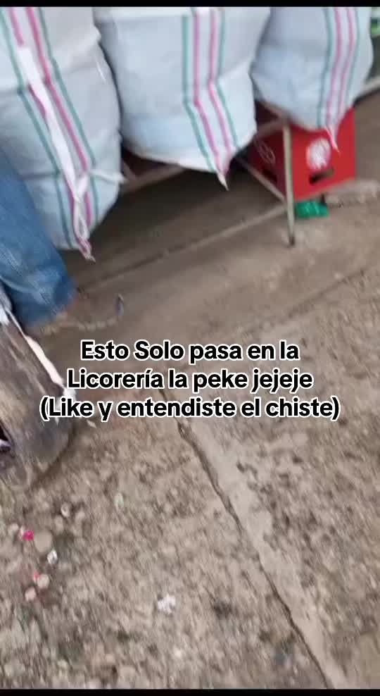 @LICORER&Iacute;A LA PEKE