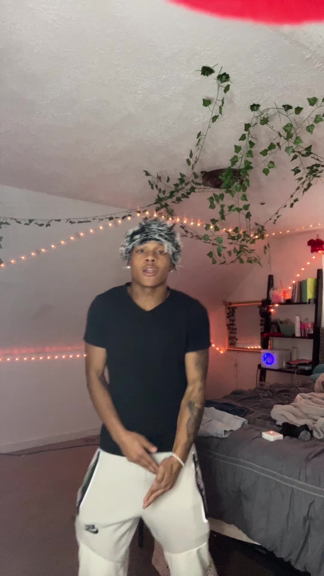 @J&ecirc;řm🕸️