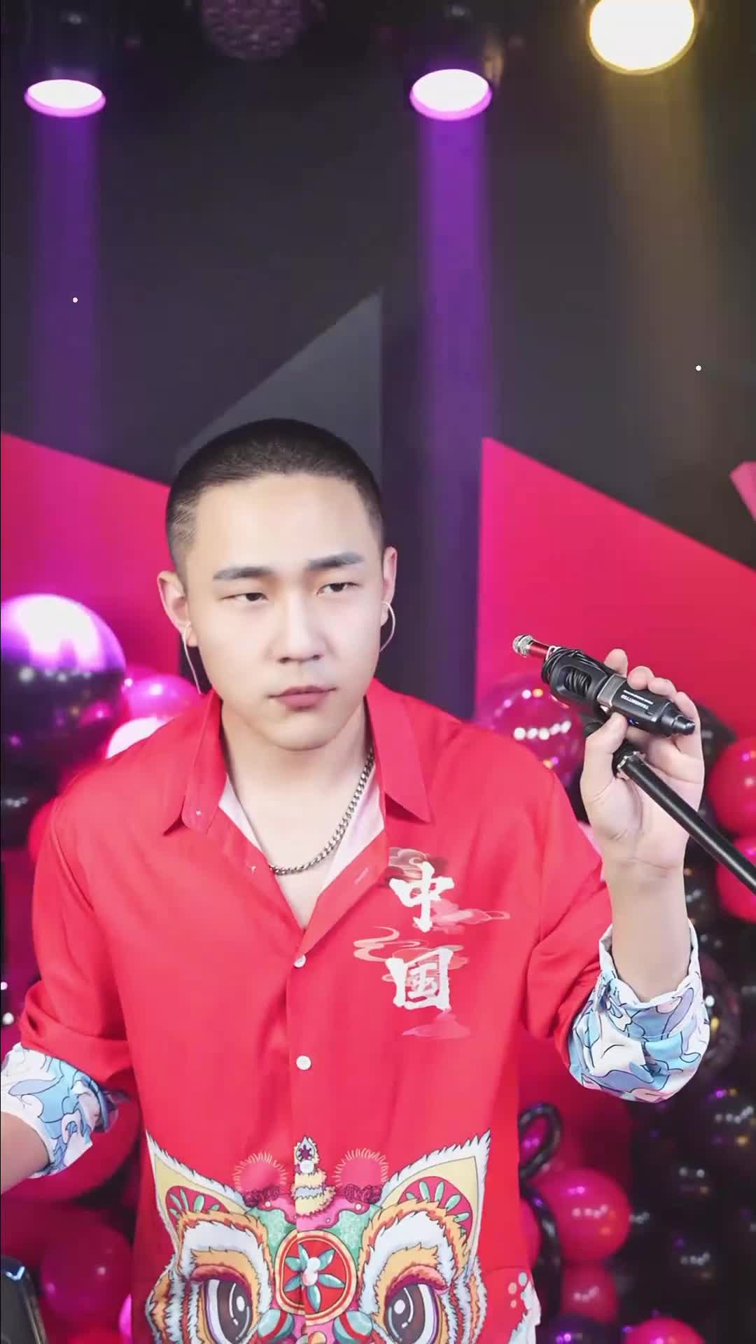 @热心村民小郝