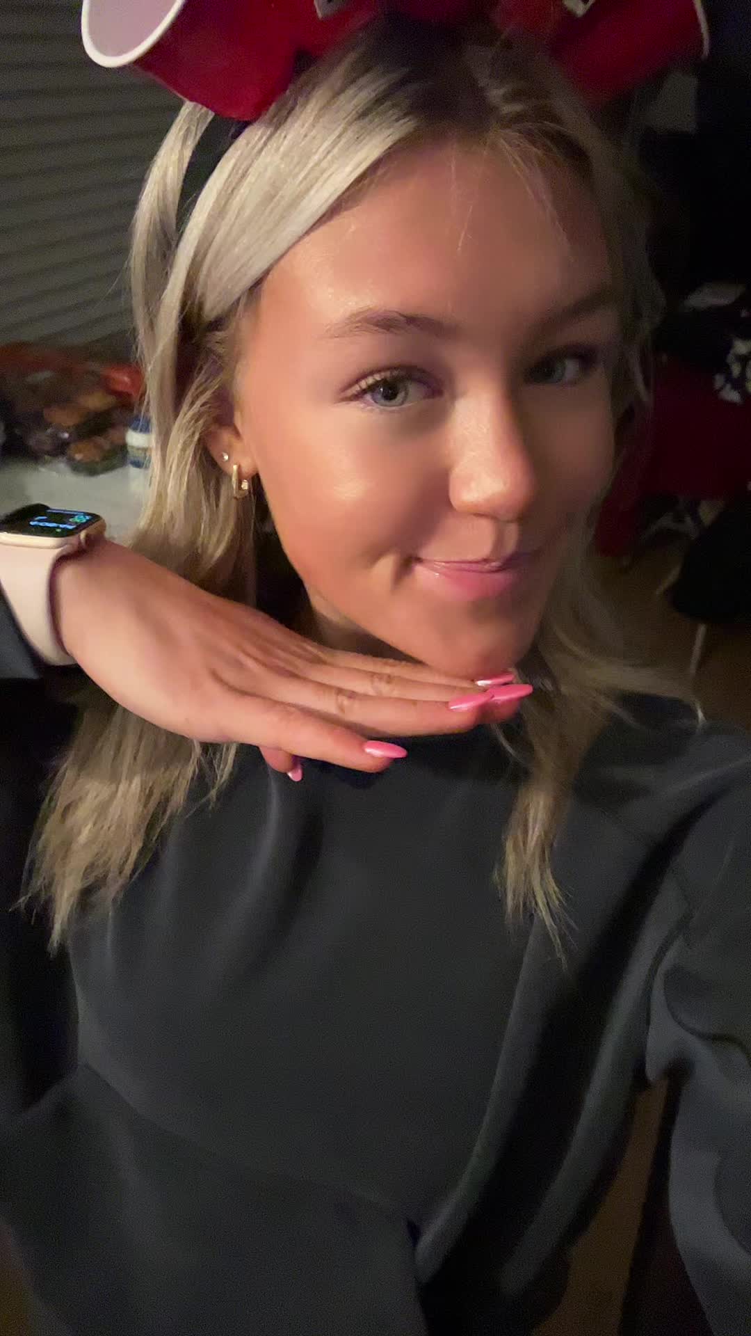 @lexxiegan
