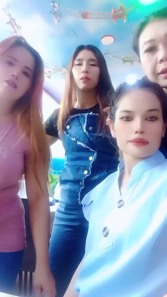 @aku cinta kamu dia dan dirinya