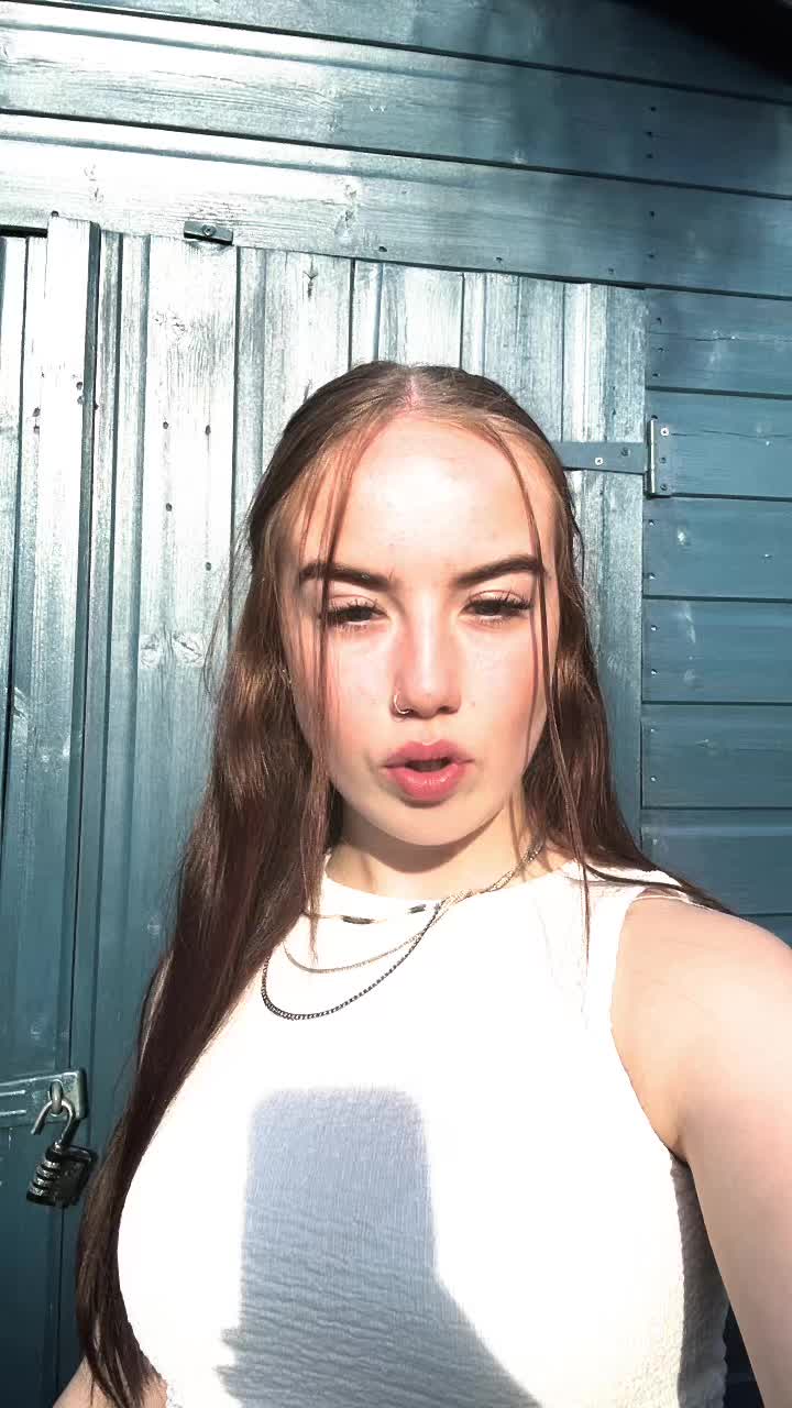 @isabelleburton18