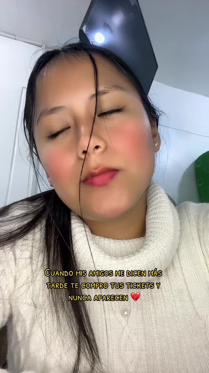 @Liz Mirella