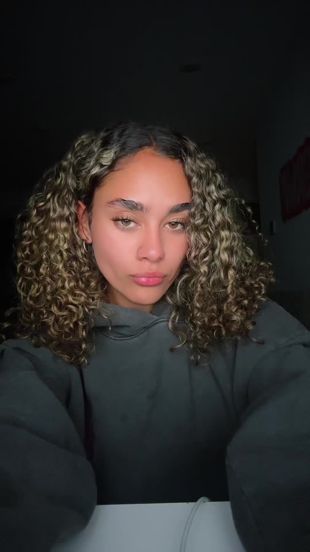 @thealiciamontes