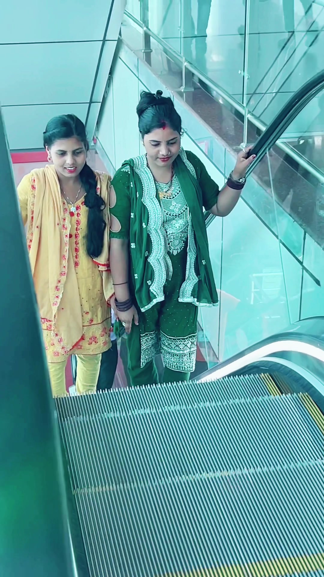 @Pari Chauhan