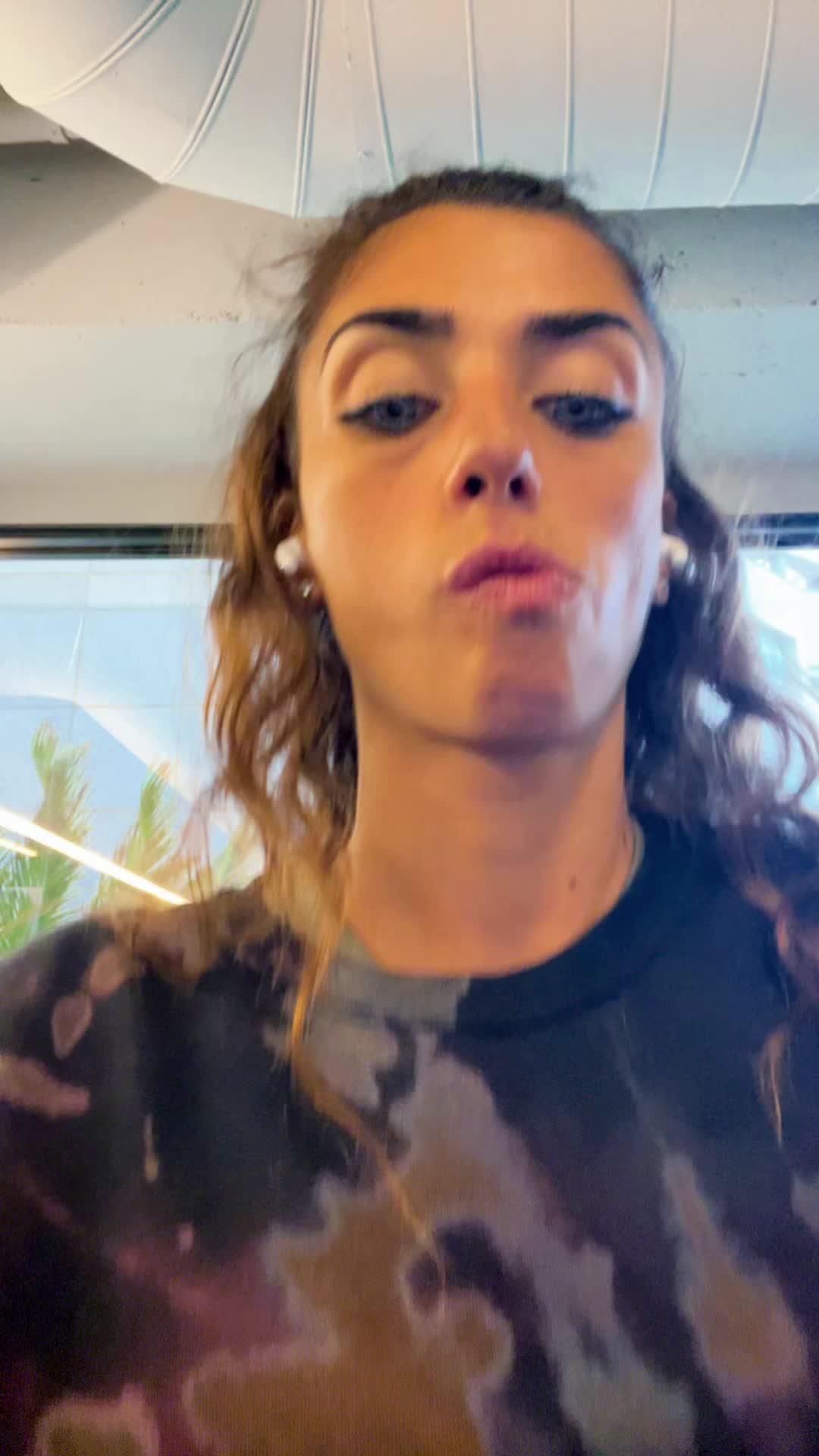 @ZOEG