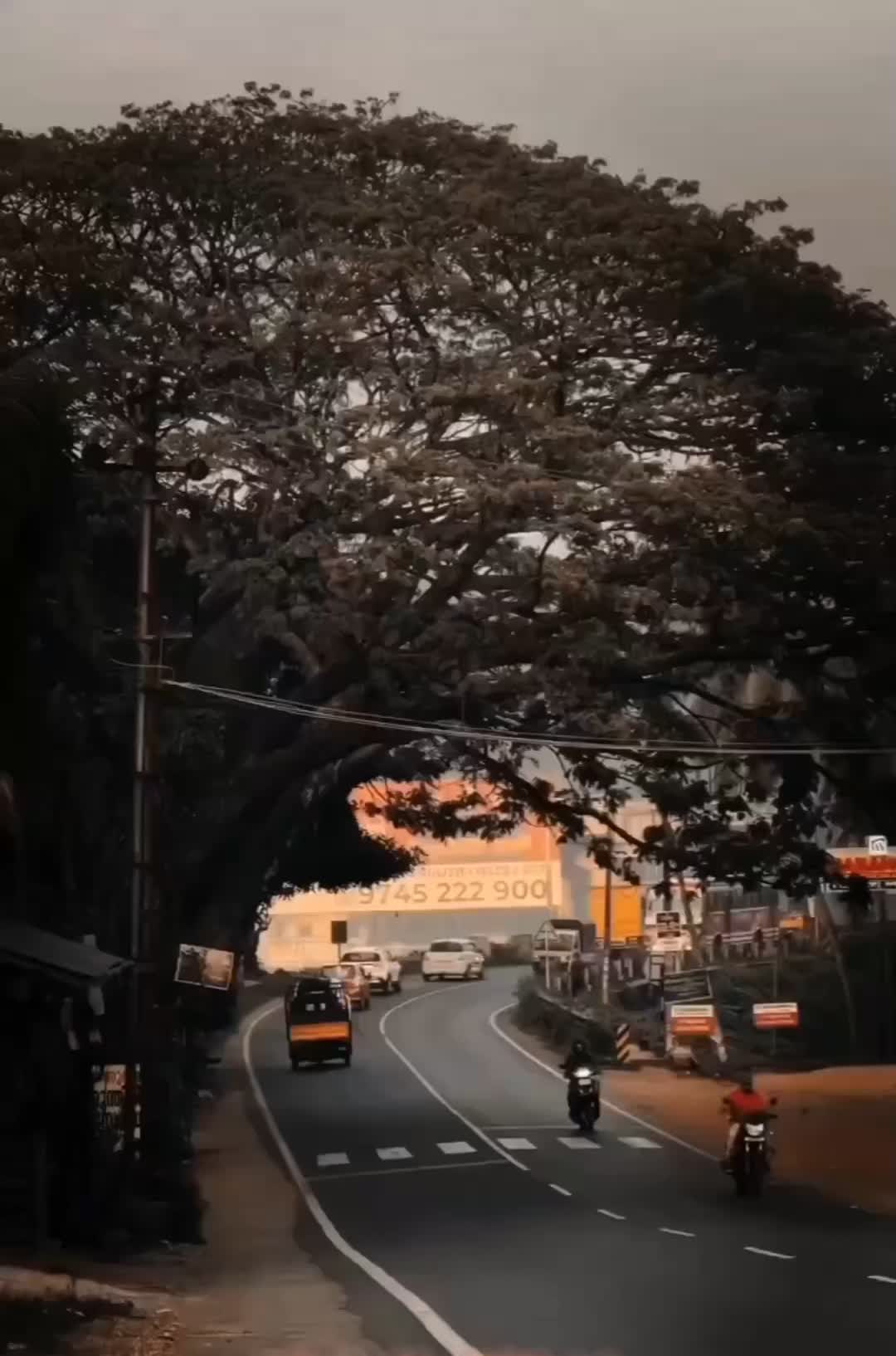 @DHANOOP KRISHNAN 🚘GOPIKA🚖