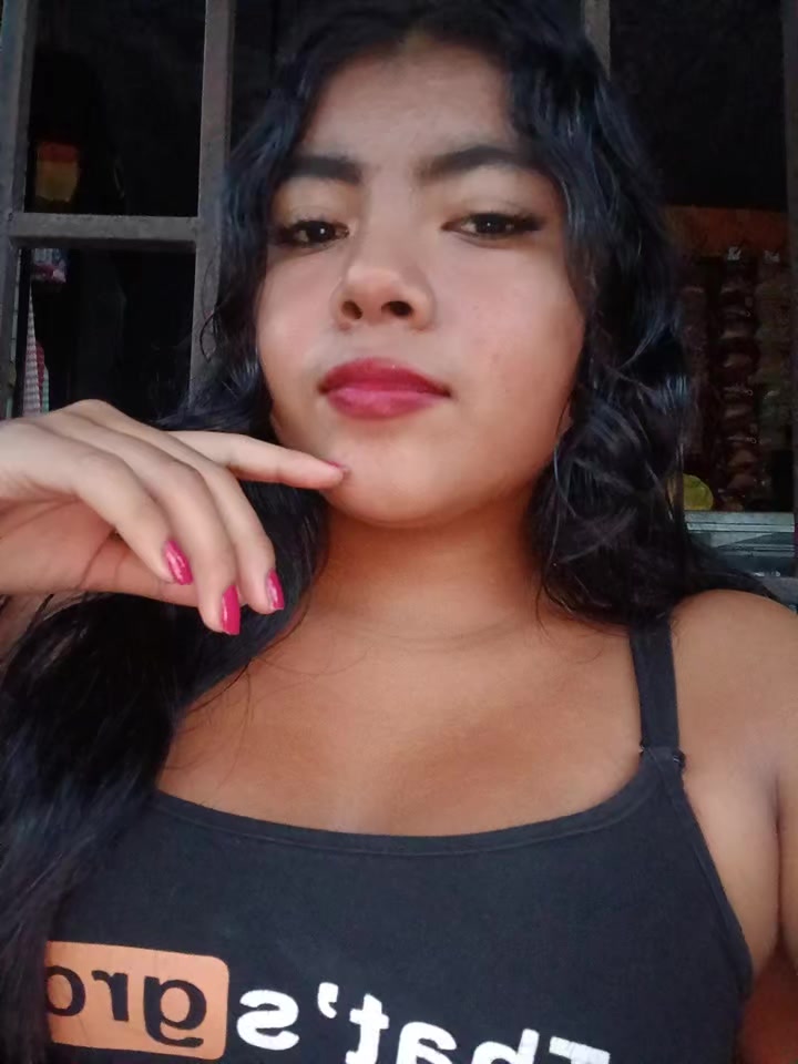 @Yoselin Estrada 💋🍒
