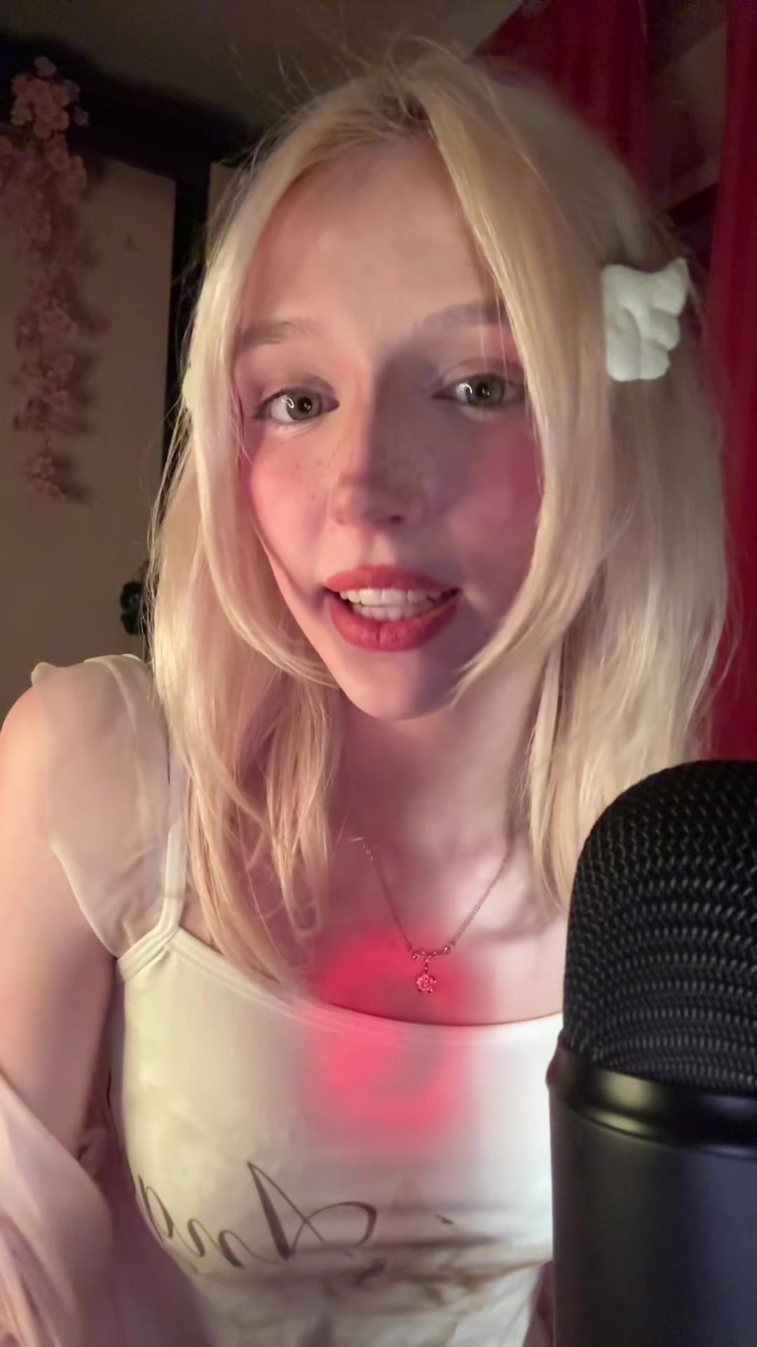 @Лютик