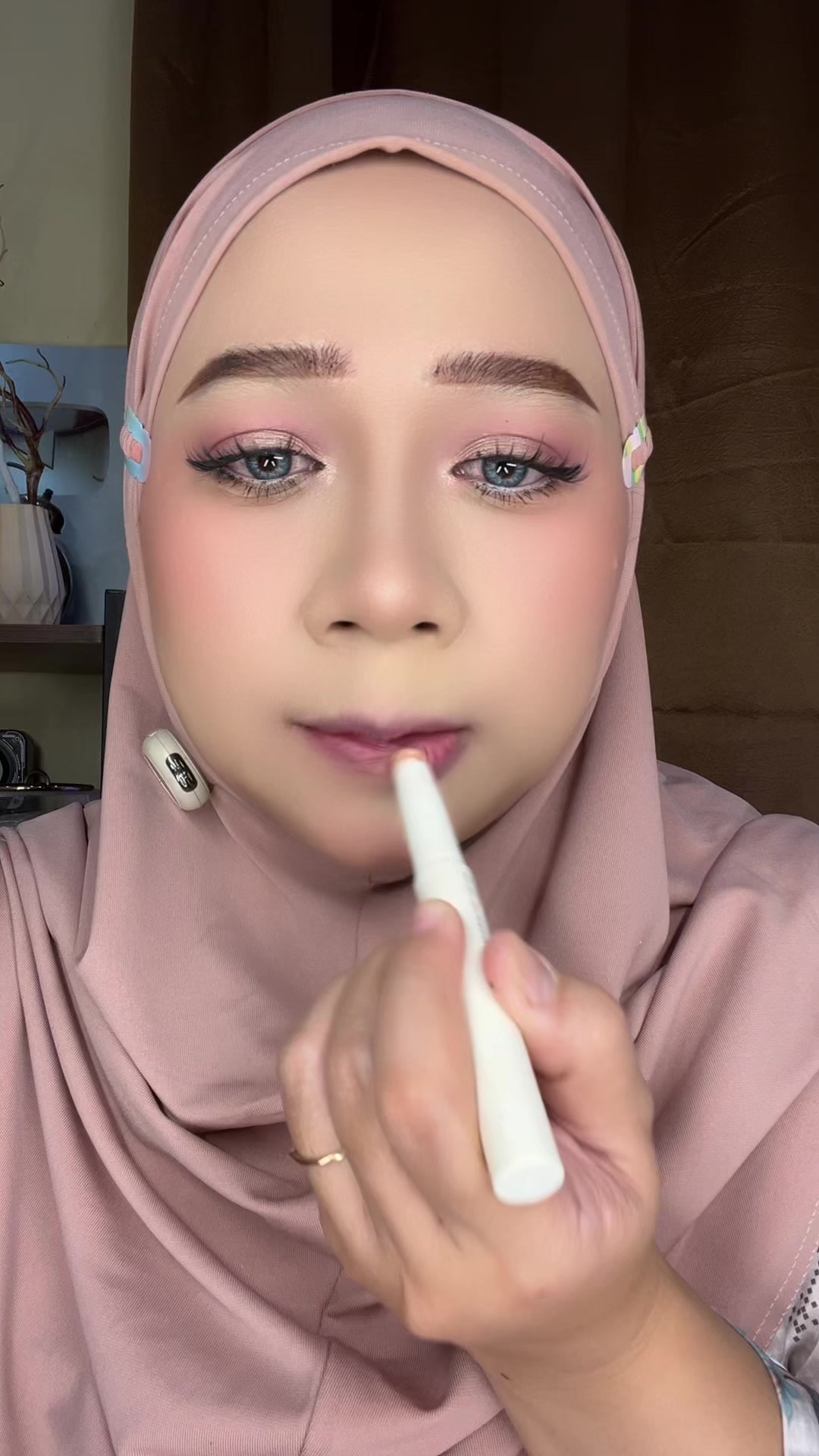 @Anis Yunia Akbar (AYA)