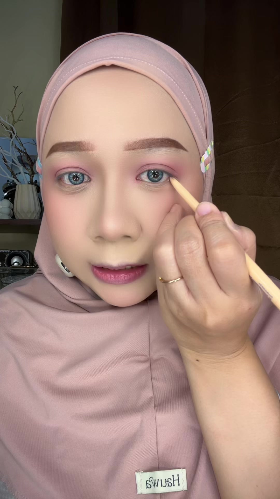 @Anis Yunia Akbar (AYA)