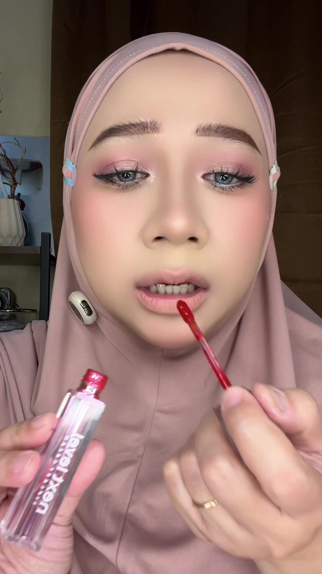 @Anis Yunia Akbar (AYA)