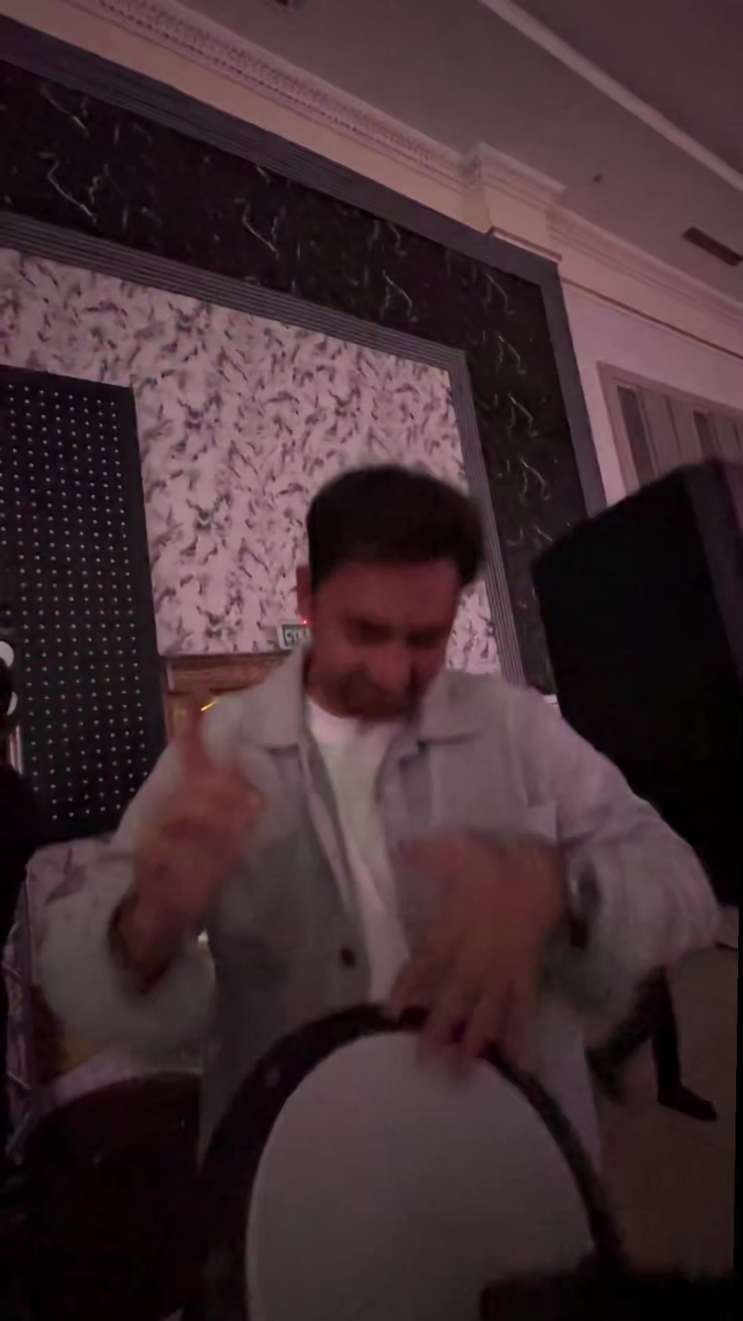 @DJ Gowshut