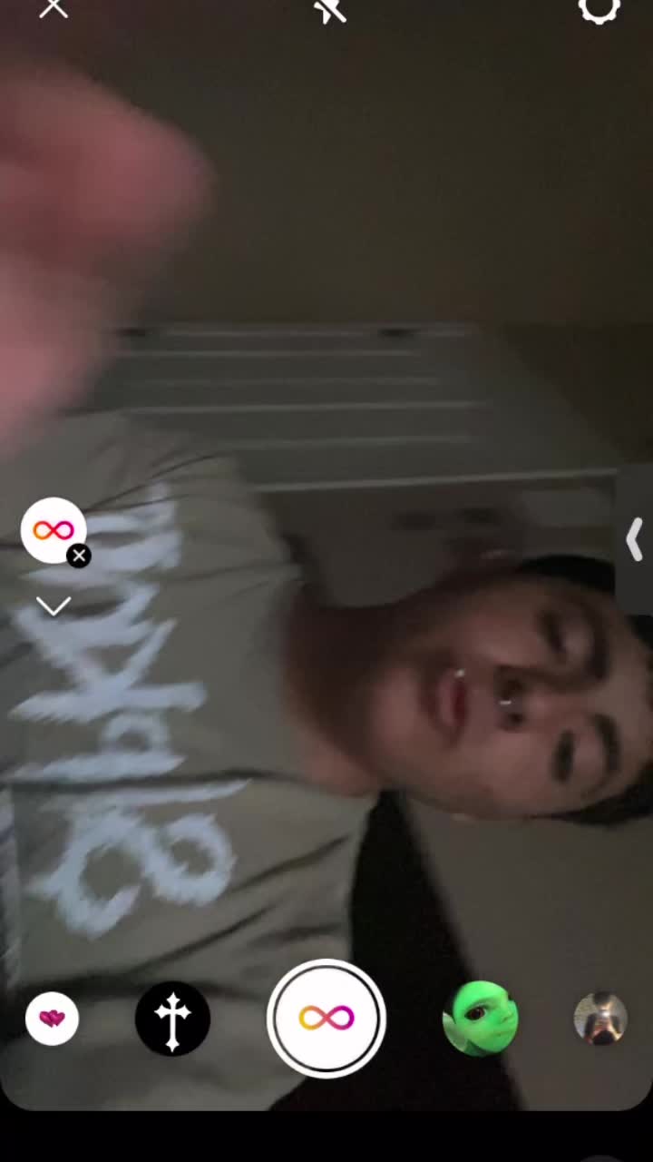 @<3