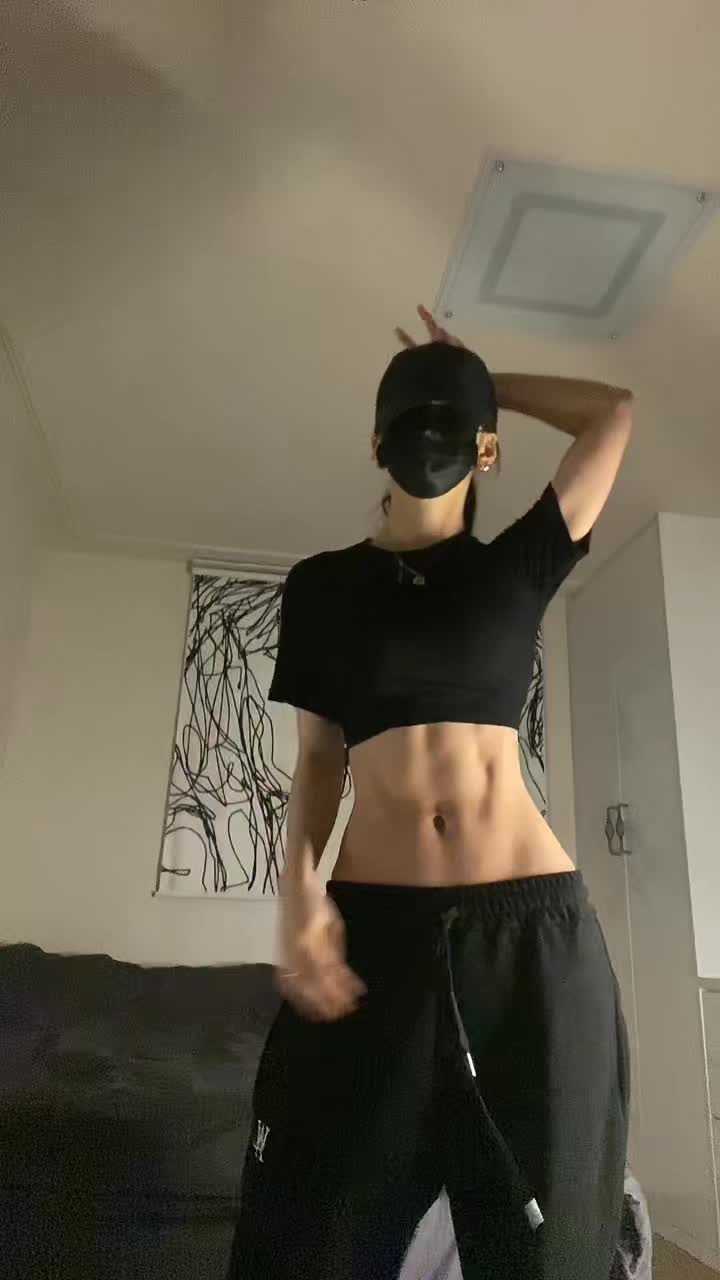 @큐