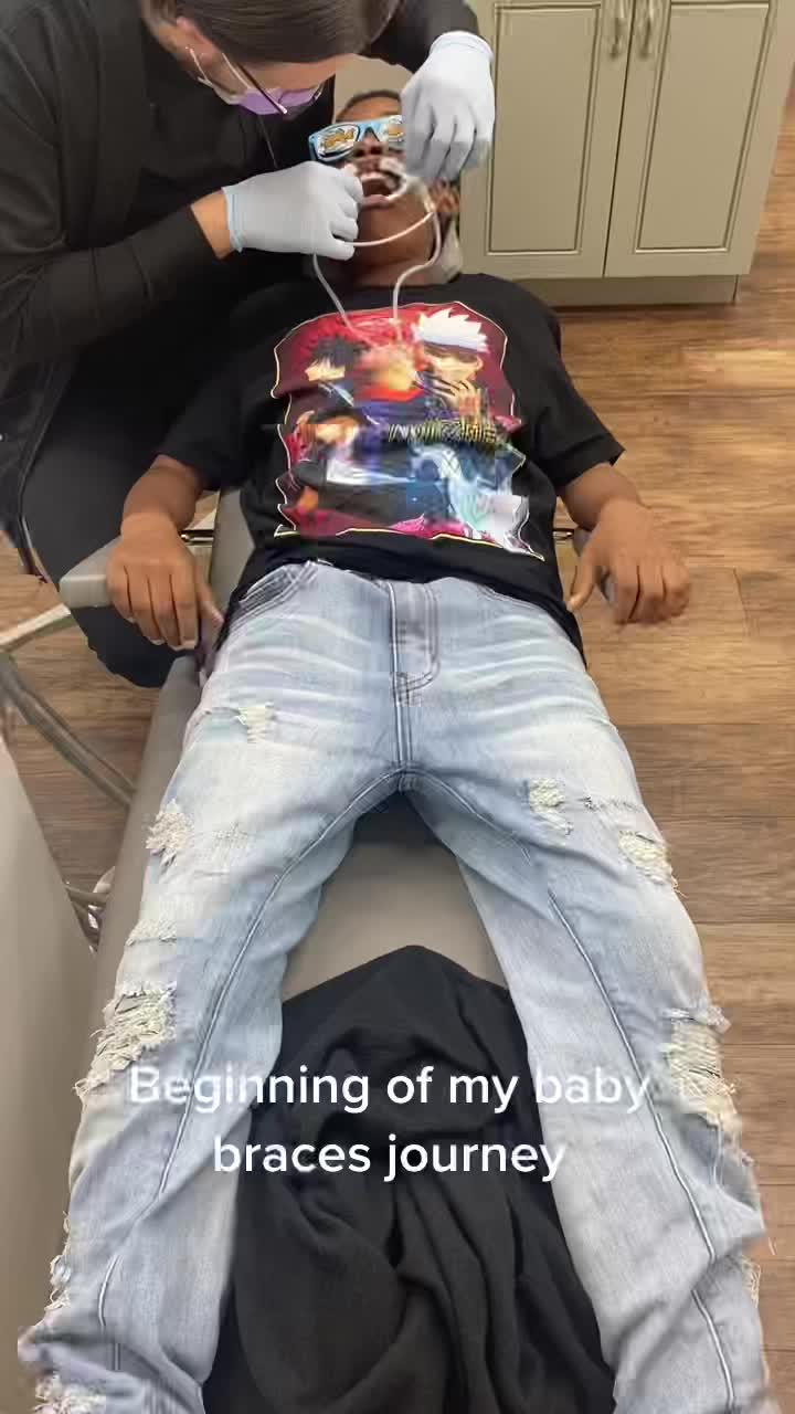 @Ari_Ari420