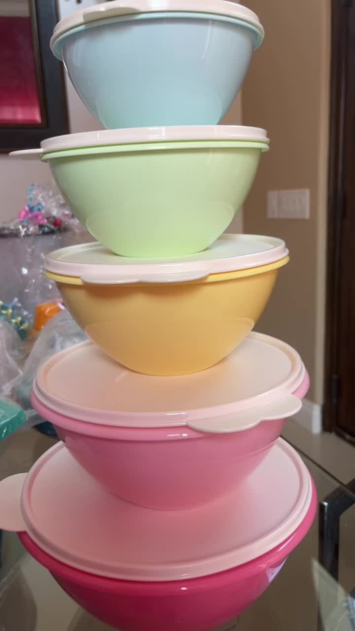 @lucytupperware
