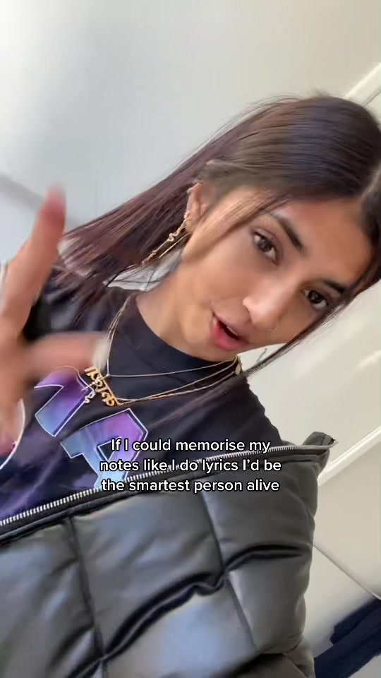 @Kavya 🫶🏽