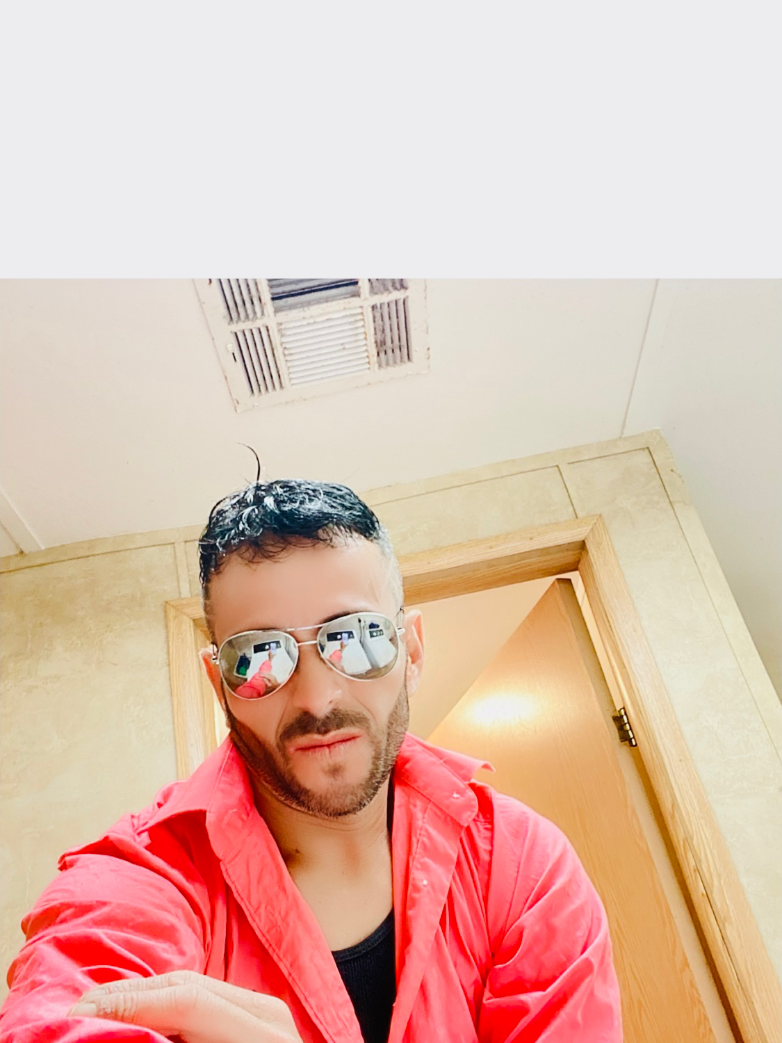 @user5562553799405