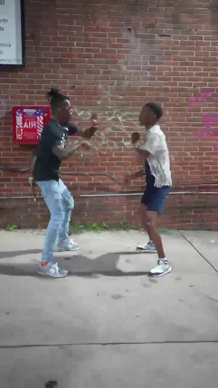 @dancingbari
