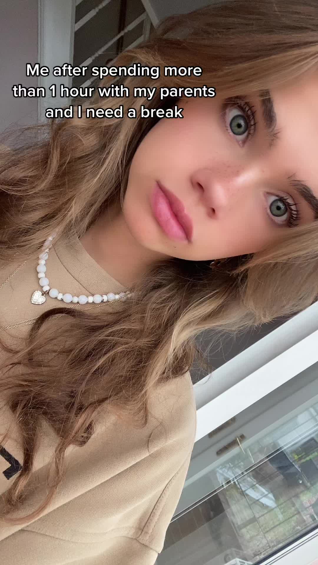 @Alicenevin<3