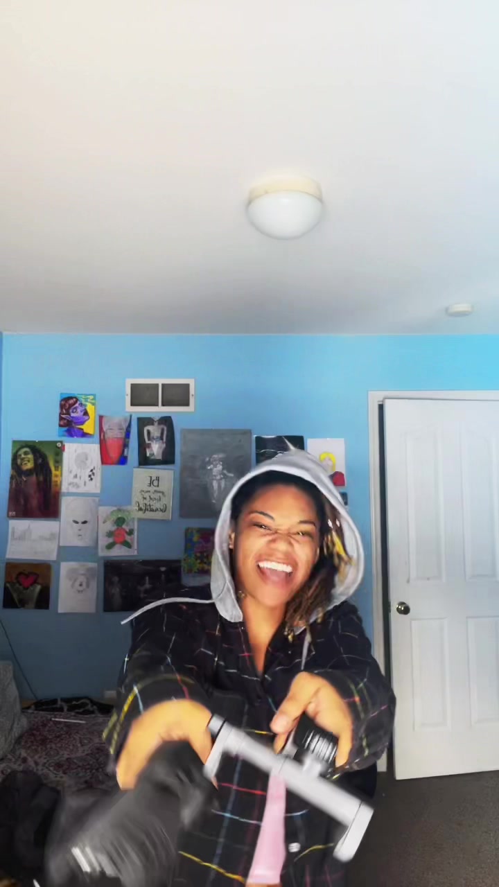 @thee.lyricbell