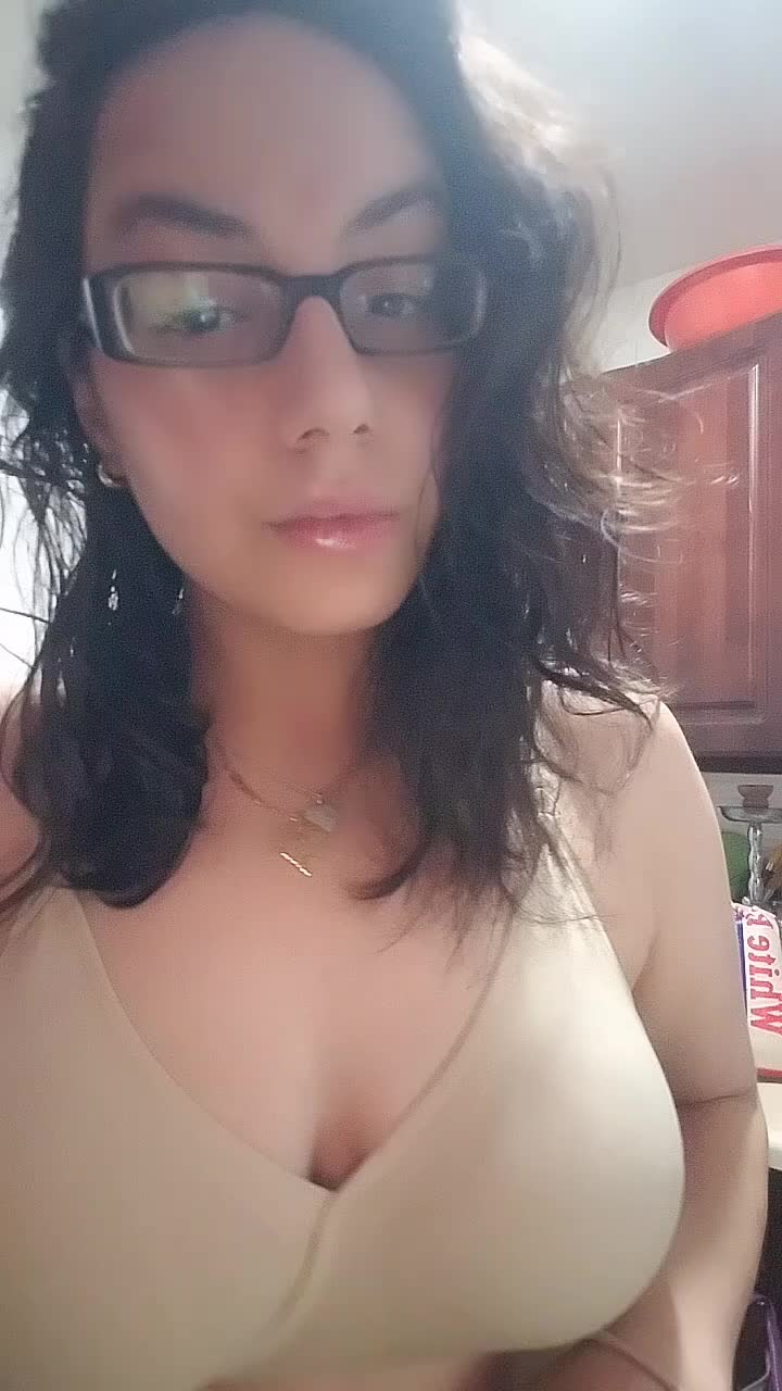 @Chrystal