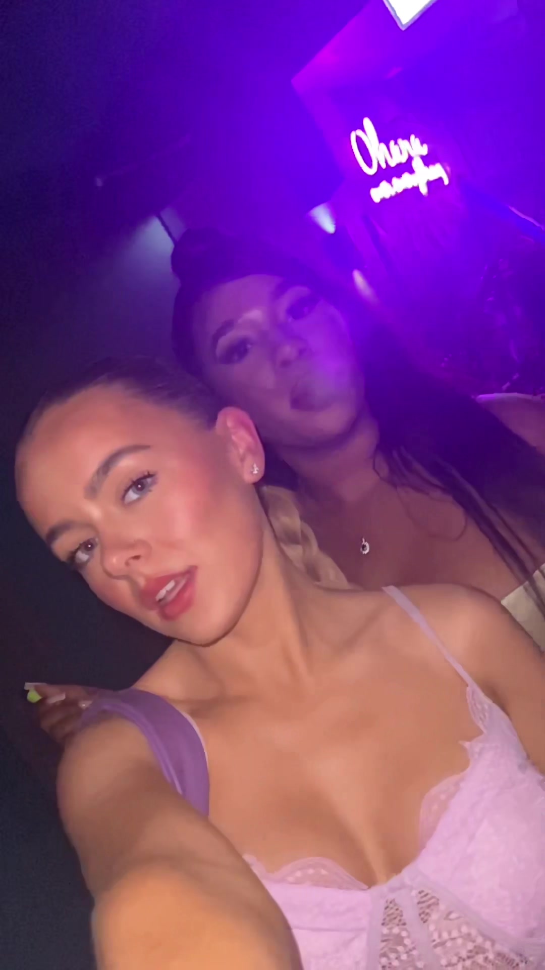 @Khloe Devlin