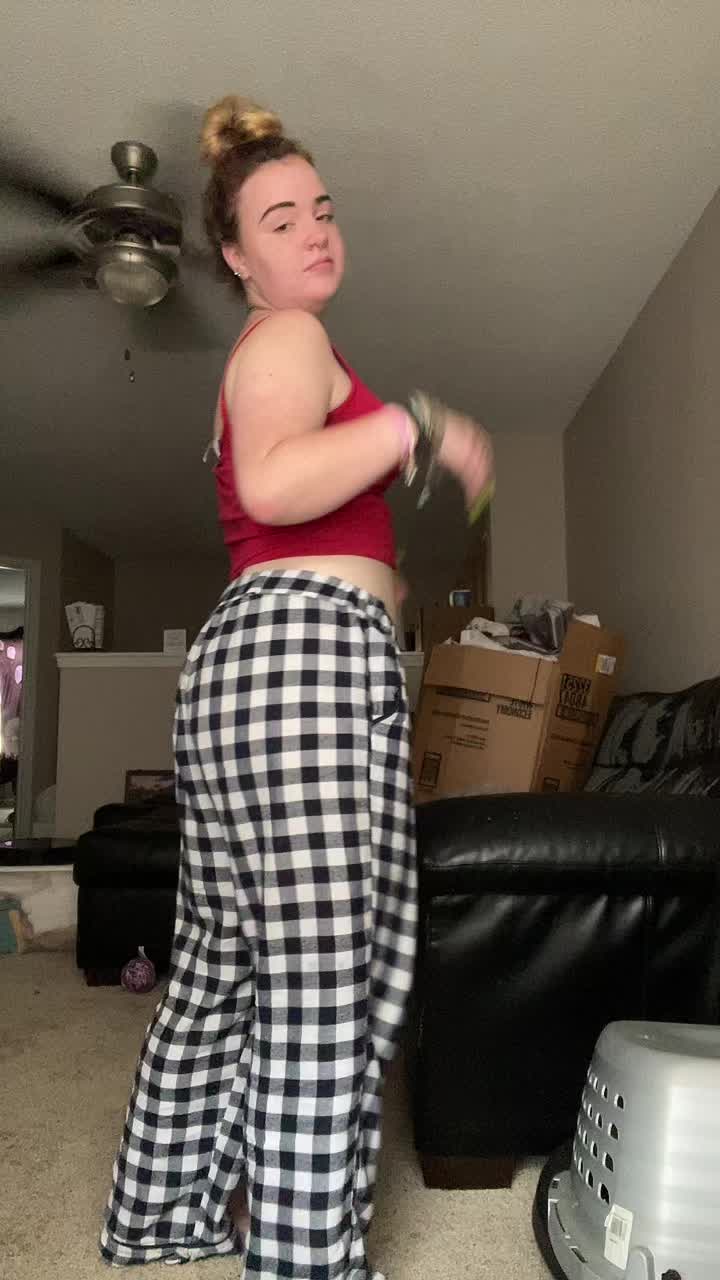@Sierra🥵🐢