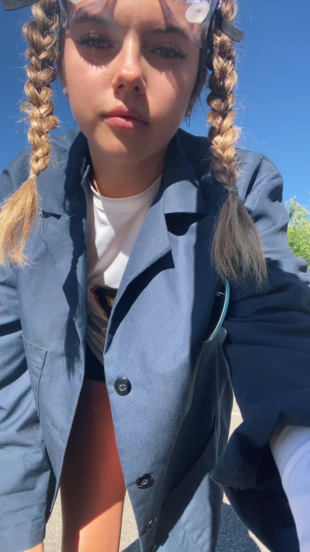 @meg 🤖