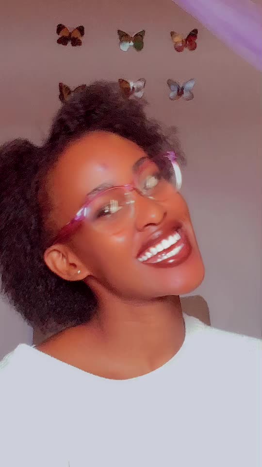 @Cloudy🖤💜