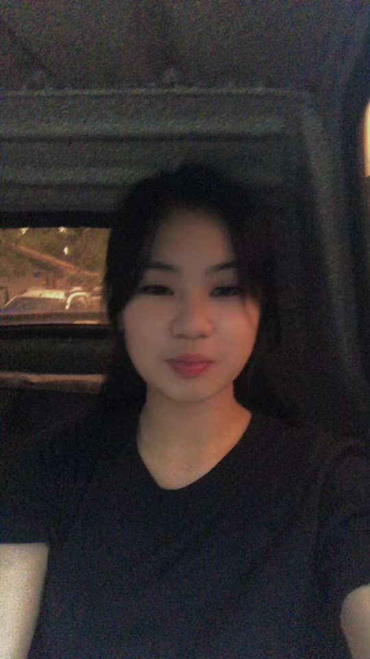 @🐼