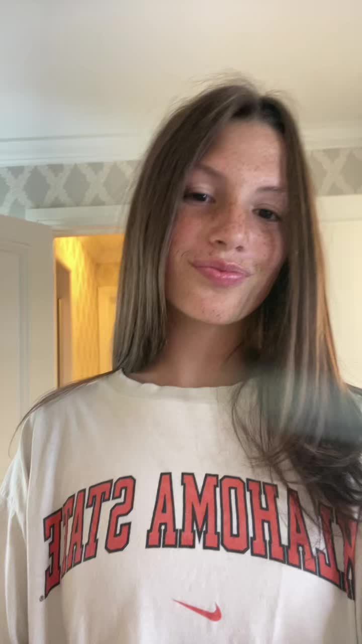 @Bella