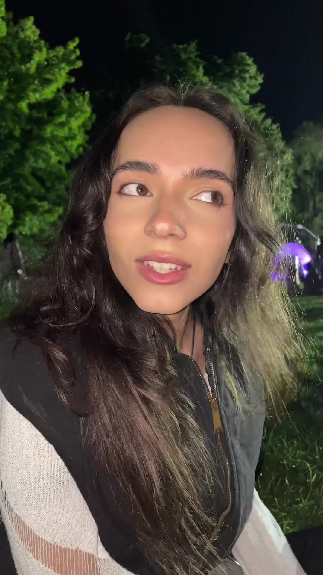 @demi