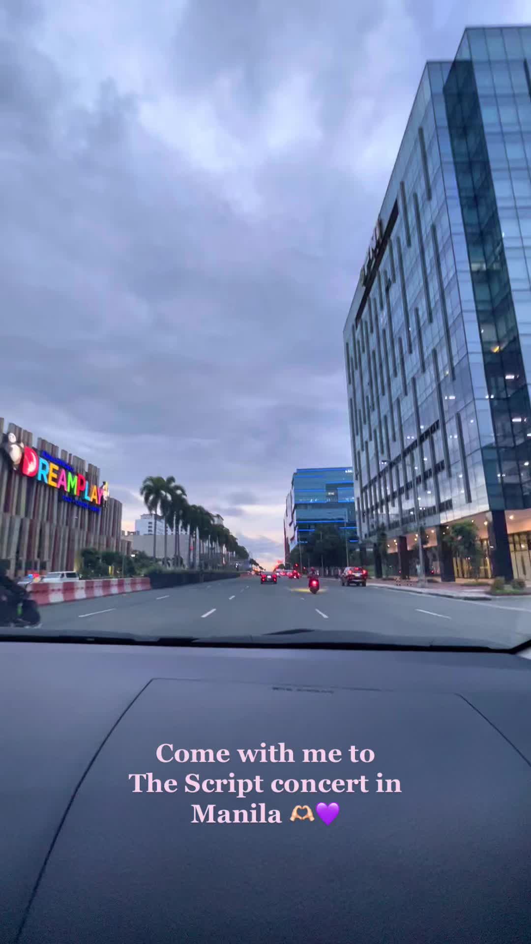 @𝐸𝑦𝑎 🌸