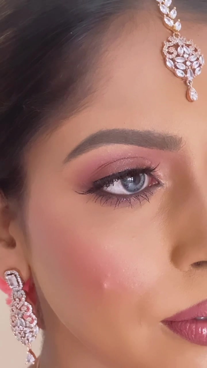@ceylonbrides.com