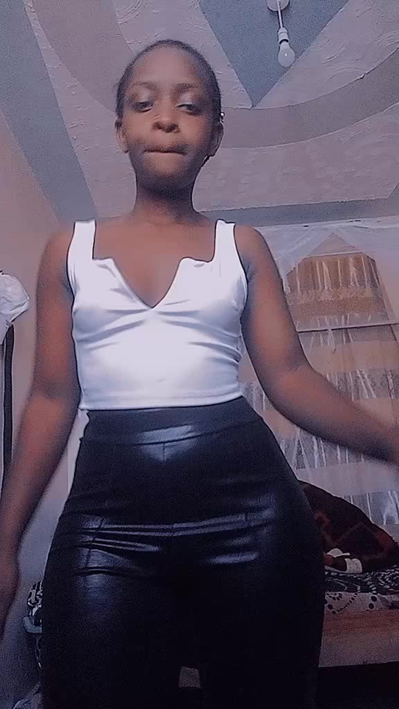 @Sabrinahsabrinah27