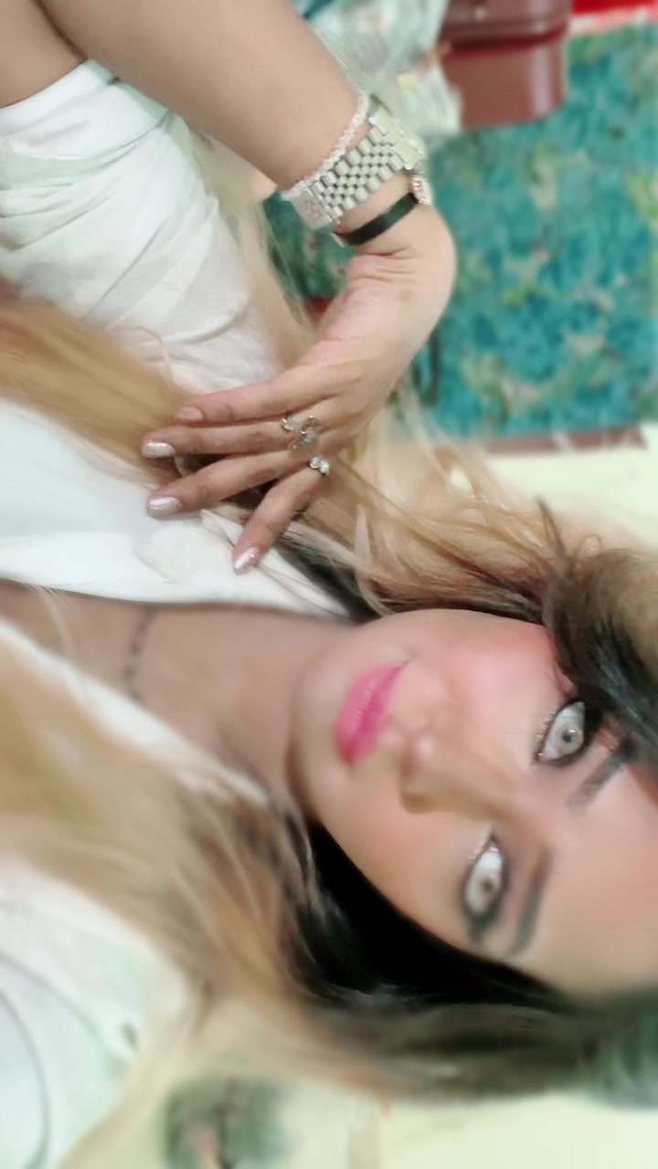 @Alysha Khan