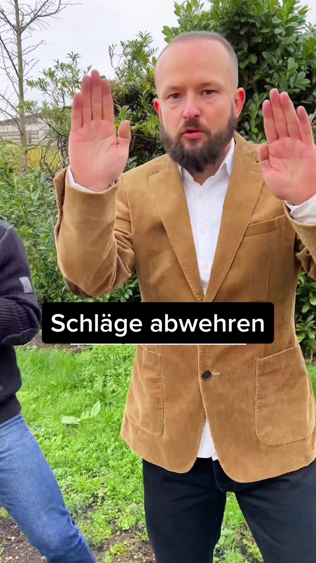 @AK8