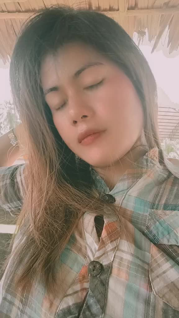 @simple lady