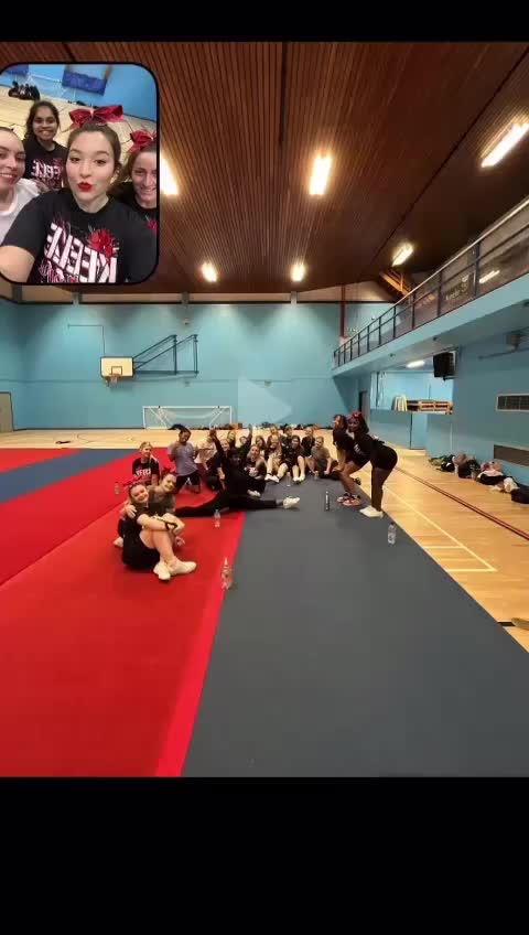 @KEELE PANTHERS 🐾