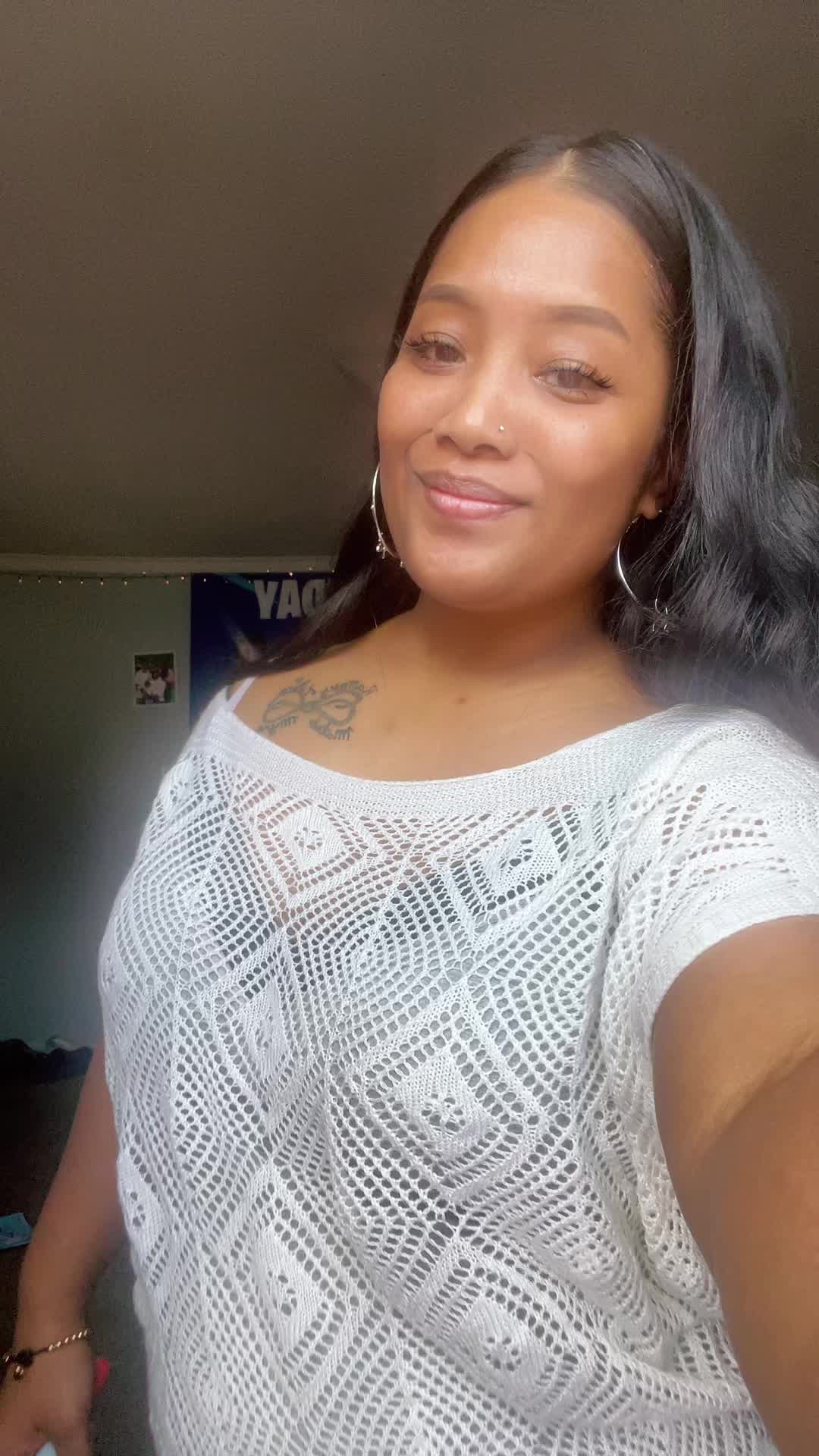 @MommaSharz692