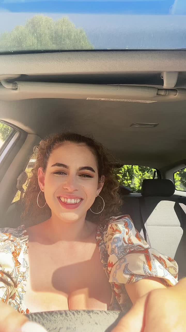 @danielletoback