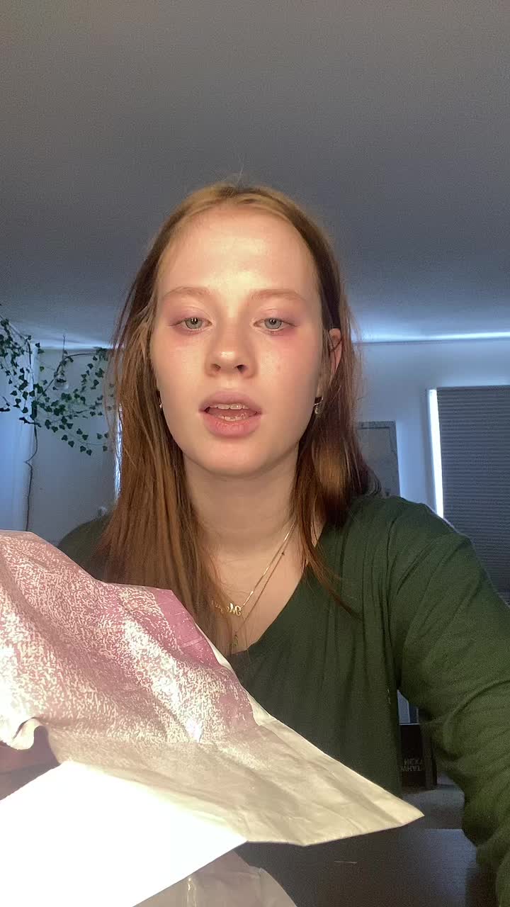 @meganvlogsalot