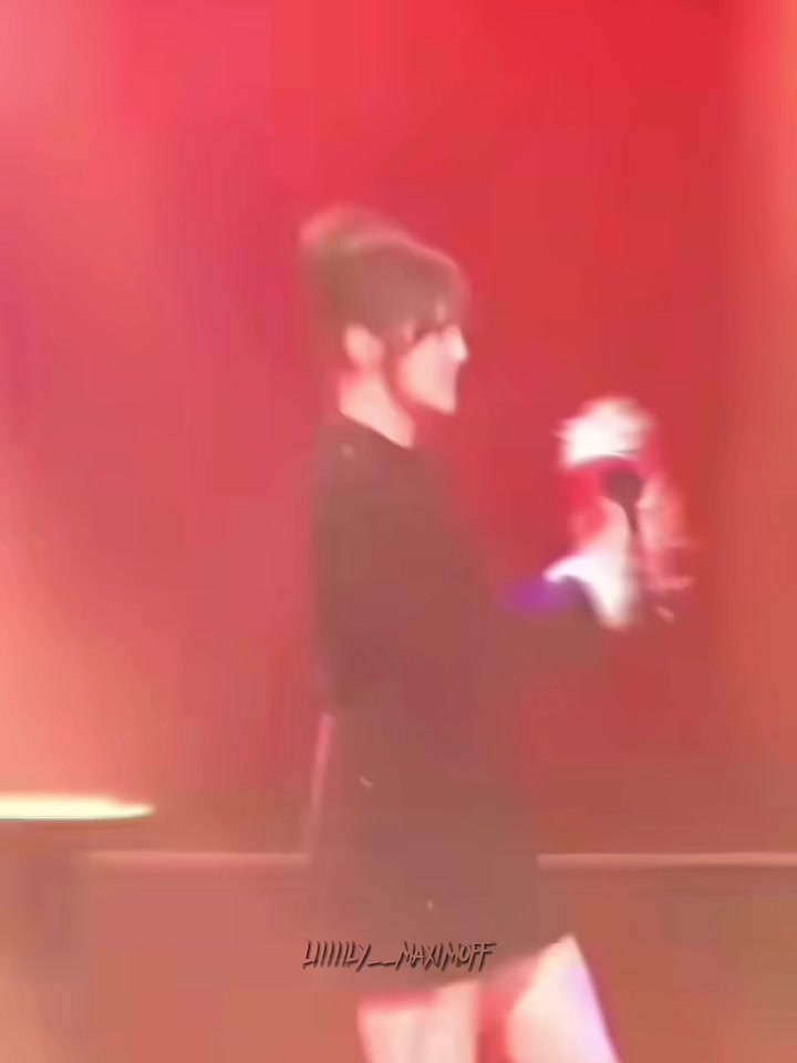 @𝙻𝚒𝚕𝚢 𝙼𝚊𝚡𝚒𝚖𝚘𝚏𝚏 ♡︎