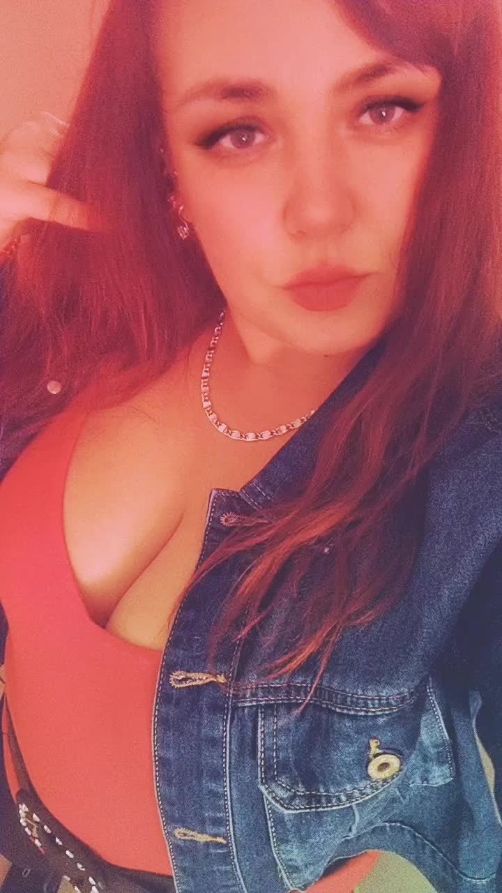 @Evella29