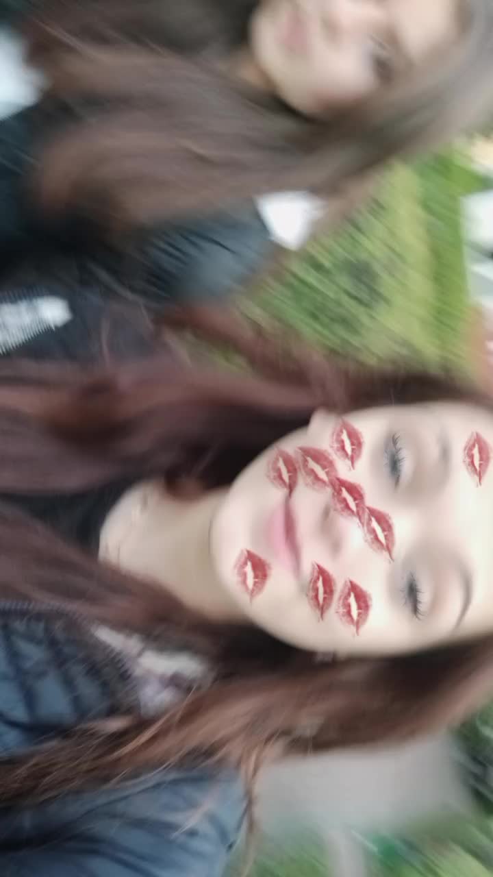 @💋