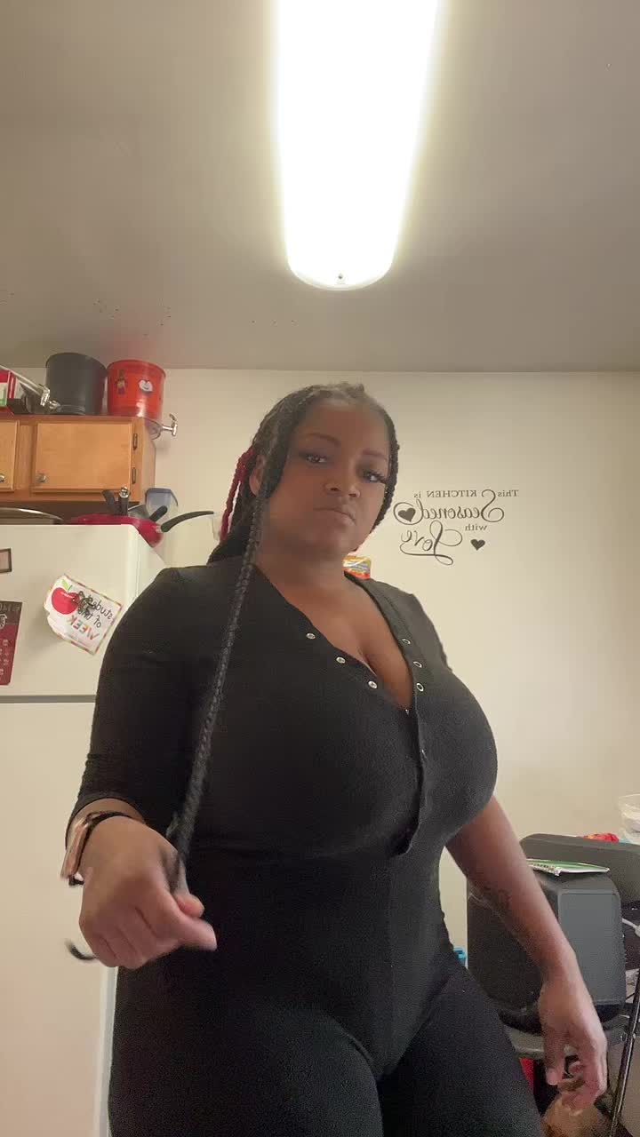 @Funsizequeen 🌹