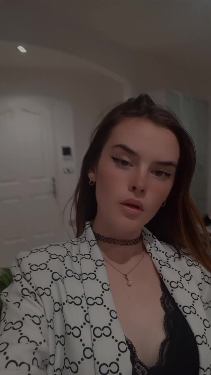 @ophelie101125