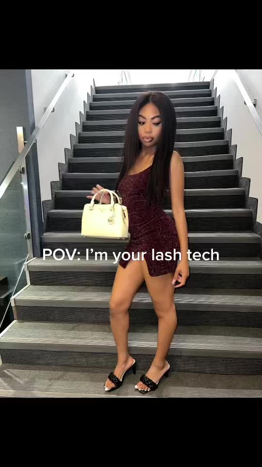 @lashbombbeauty